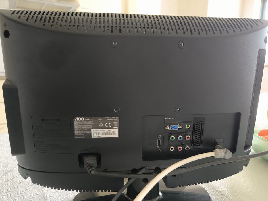 Televisão AOC 19"