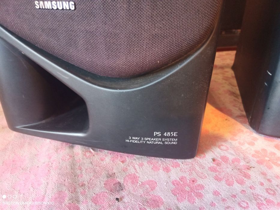 Мощные колонки Samsung под ремонт с блоком кассет и CD