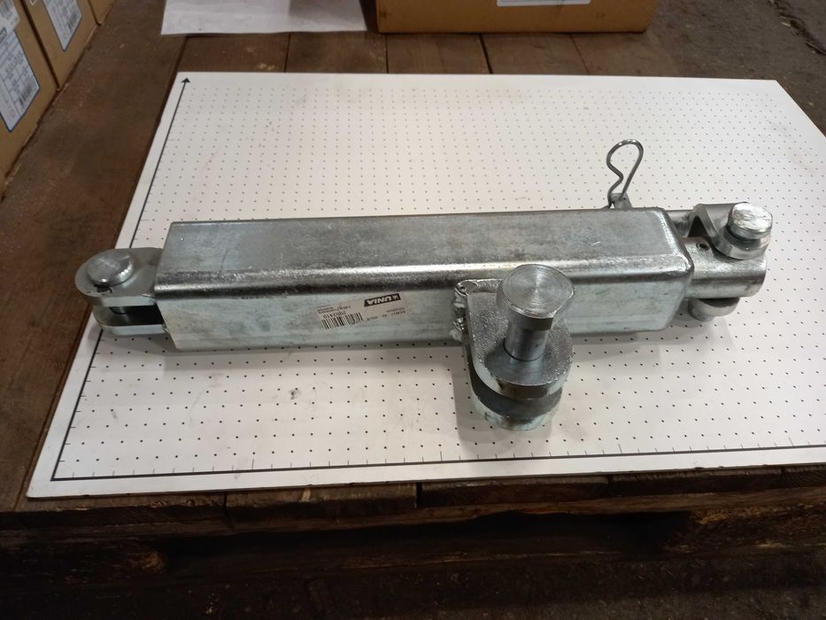 Wrzeciono Skok 220-380mm, sworznie Ø20mm