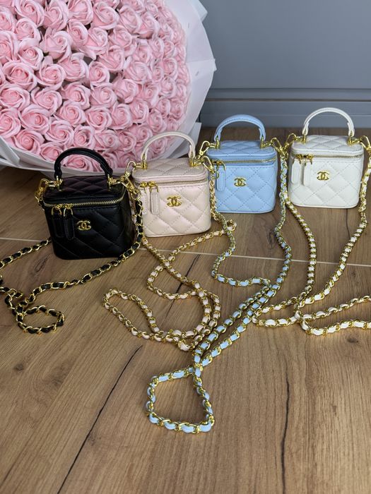 Chanel mini vanity bag/Chanel Mini Vanity