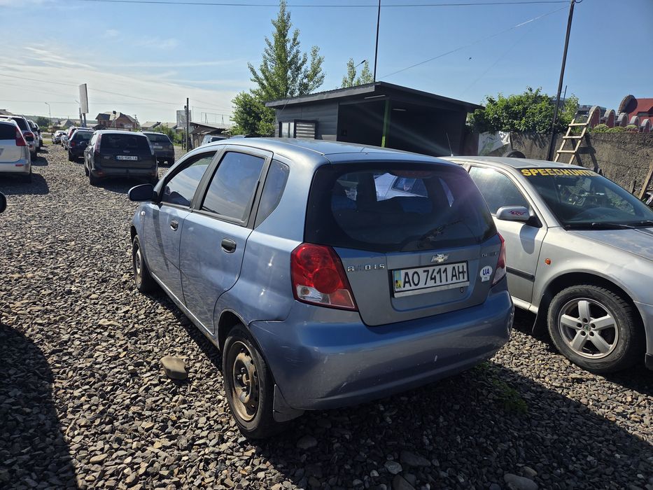 Шевроле авео.хечбек...