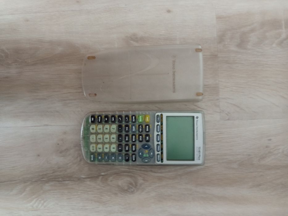 Calculadora Texas Instruments TI-83 plus