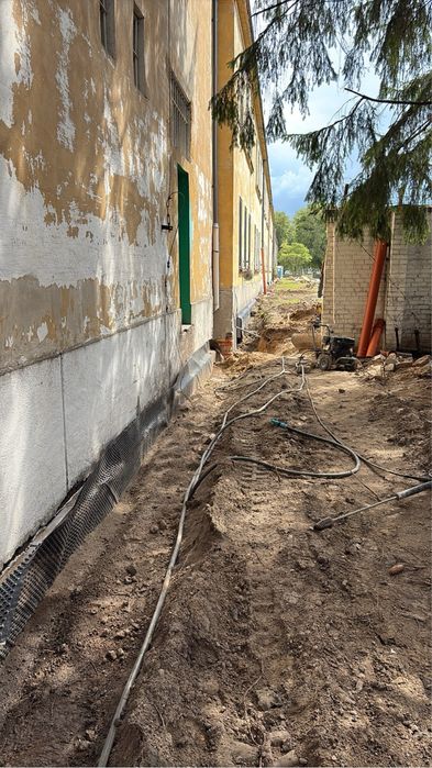 Minikoparka uslug budowlane / wykopy / wynajem