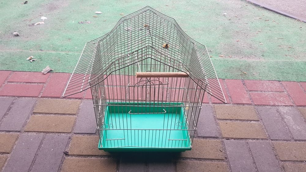 Клетка для попугая.