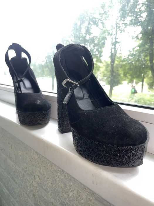 Босоніжки жіночі блискучі