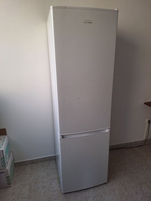 Frigorífico combinado electronia