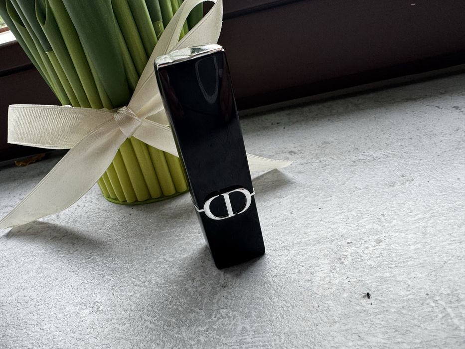 Pomadka trwala dior  odcien 220