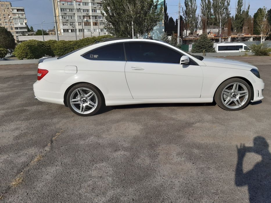 Мерседес С-250 W204.