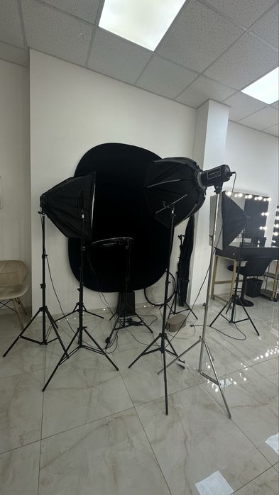 Аренда места для бровиста, визажиста. СВЕТ ЕСТЬ!