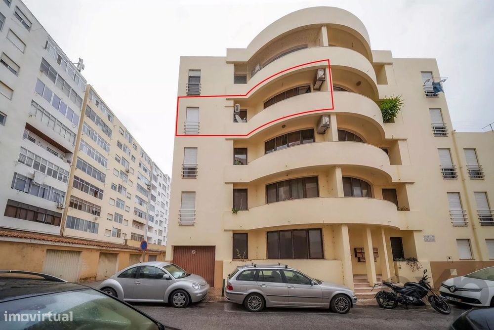 Apartamento T3 no centro de Olhão.