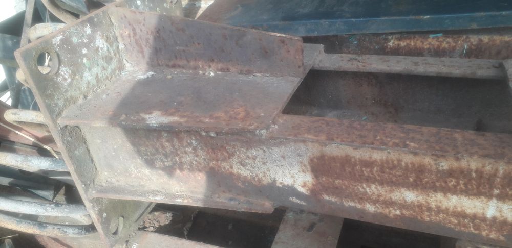 Стовпці на навіс