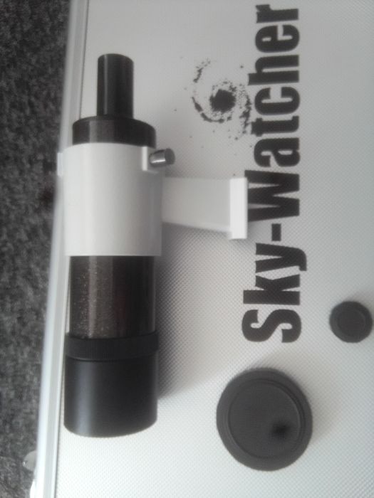 Szukasz Sky-Watcher 8 x 50 z montażem