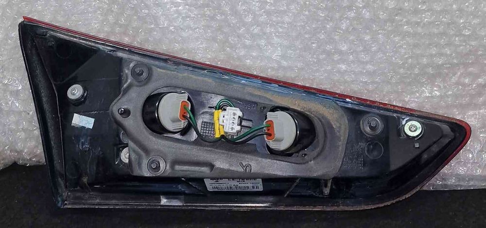 Farolim da Mala Direito 92404c8000 - HYUNDAI i20 II