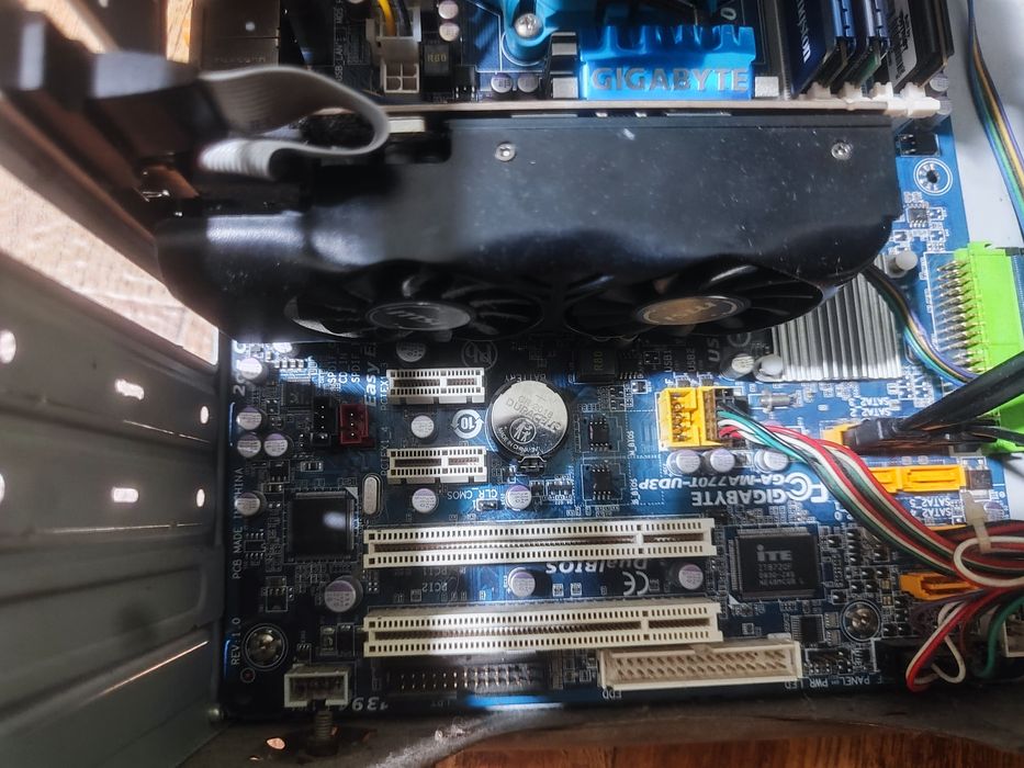 Компьютер на Phenom x4 965 + 750ti + 12Gb ram