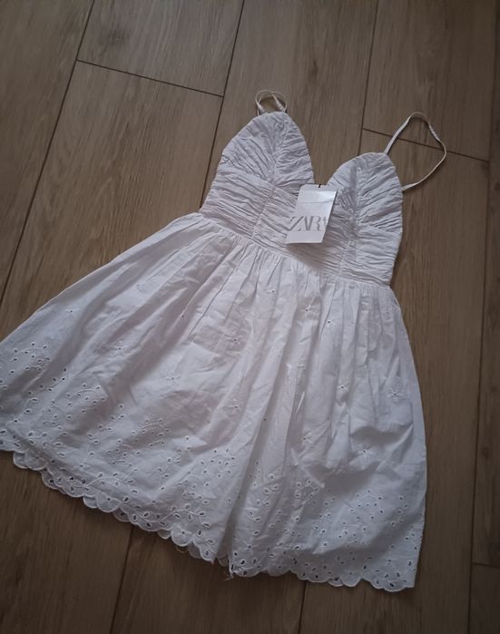 Sukienka nowa z metką