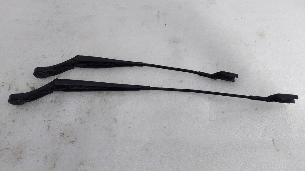 Conjunto Hastes Escova Frente FORD Ka+