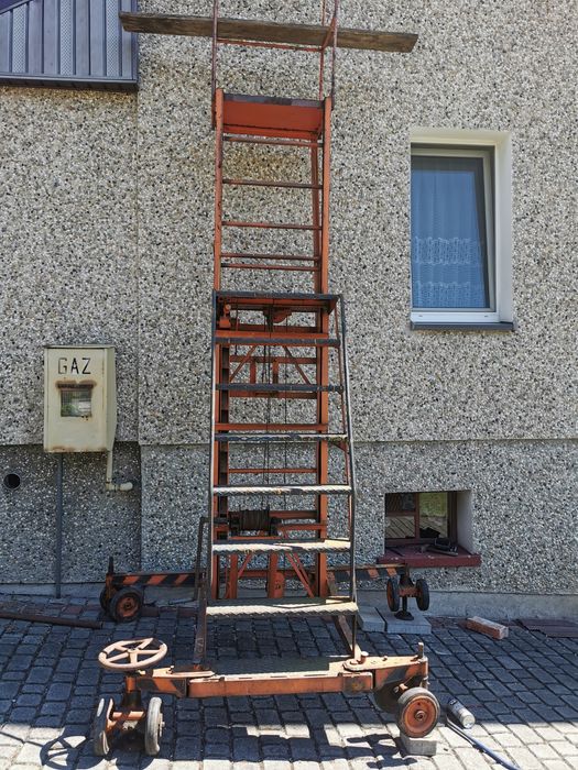 Pomost roboczy teleskopowy ZREMB