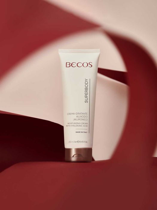 Krem nawilżający z kwasem hialuronowym Becos Superbody 250 ml