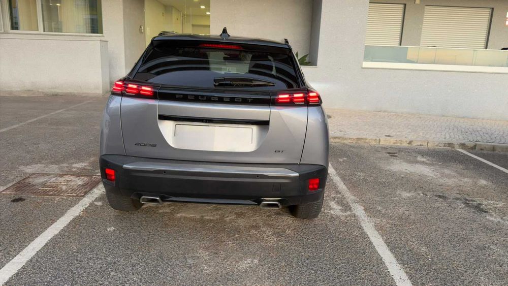 Vendo Peugeot 2008 1.2 PureTech GT Line ano 2024 cinzento raridade, muito novo — photo 2