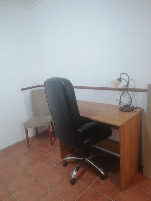 Aluga Andar de Moradia