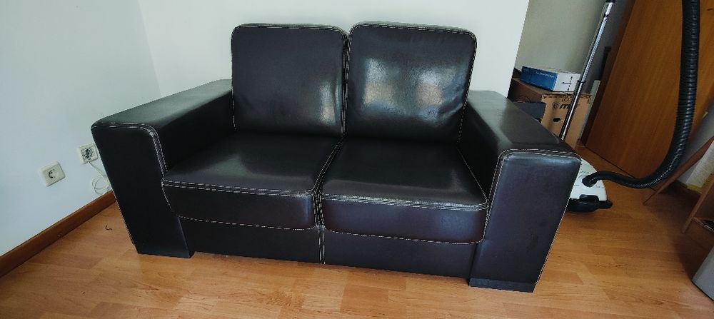 Sofá de cabedal - 2 lugares