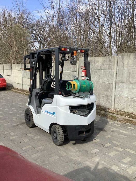 Mitsubishi 2018 1,5t | Triplex 4,7 m | LPG | Przesuw