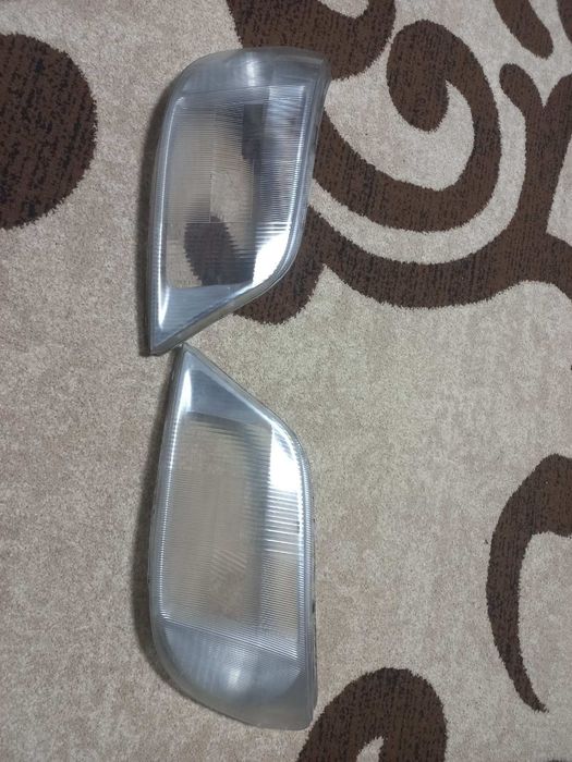 Стекла фар на Sprinter 901,905