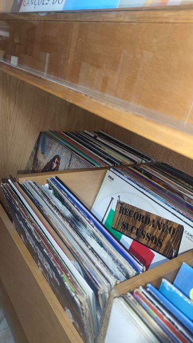 Grande Lote de 200 discos vinil LP - Desocupar