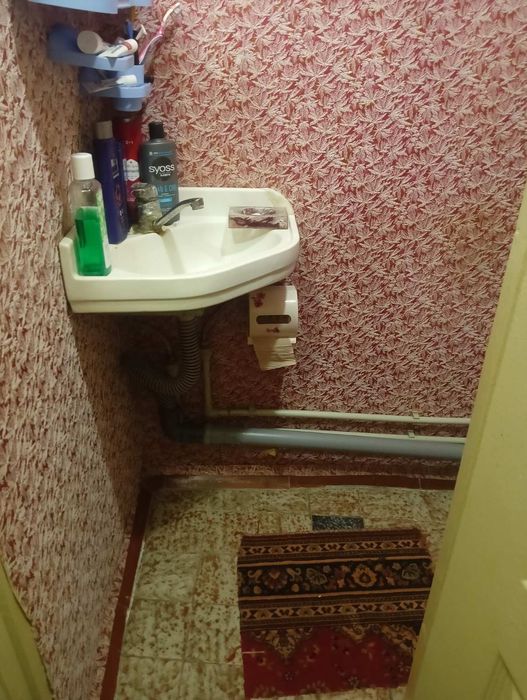 Продаётся 1 ком квартира Осипенковский микрорайон