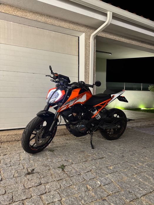 KTM Duke 125 / 2018 / 13.200km