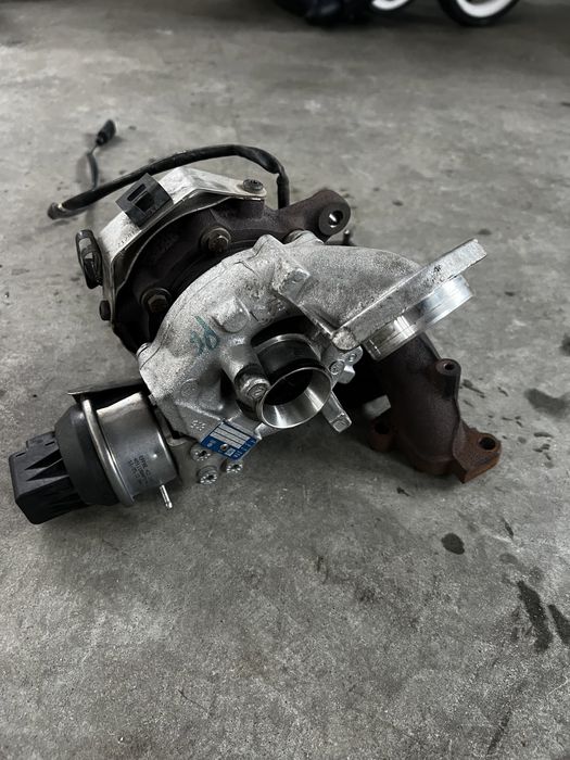 Турбіна на гольф 2.0 golf 6 2012 2.0tdi турбина