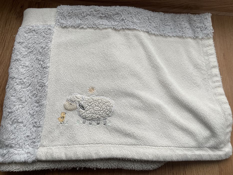 Kocyk ciepły owieczka