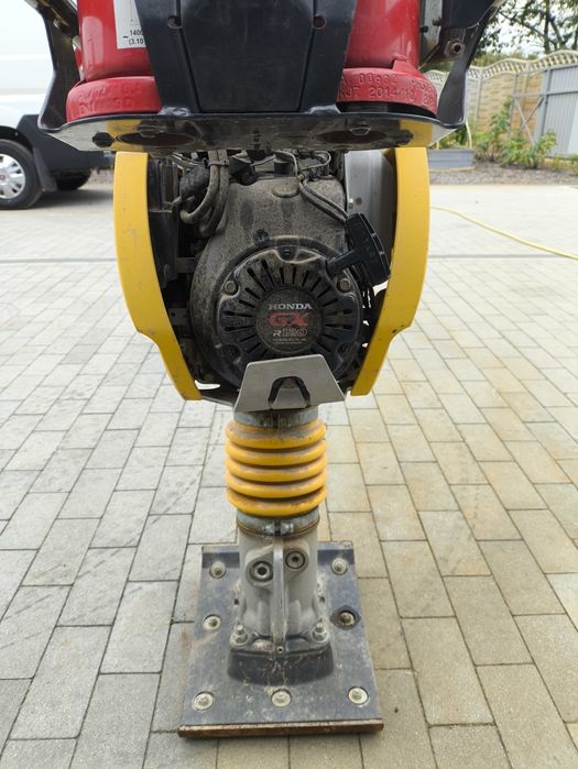 Skoczek Bomag BT 60G
