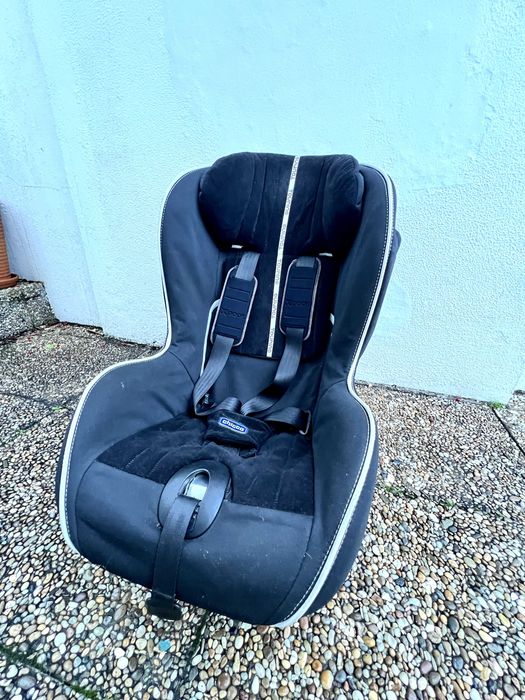 2 Cadeiras bebé Chico para automóvel com ISOFIX 8-18Kg