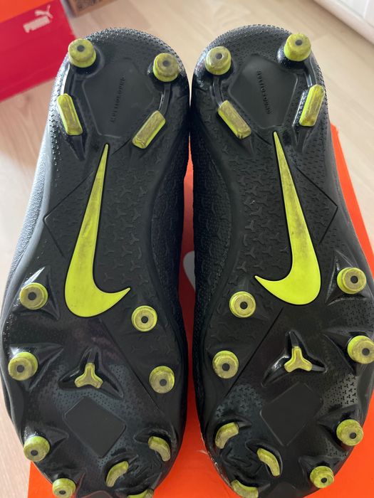 Сороконіжки Nike