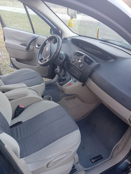 grand renault scenic 2