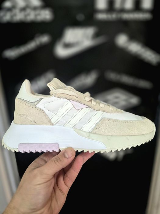 Жіночі кросівки Adidas Retropy F2(Оригінал)38-23,5 і 38,5-24см