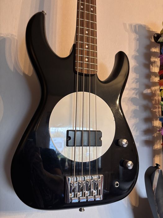 Gitara basowa Fleabass model 32 flea 34 cale