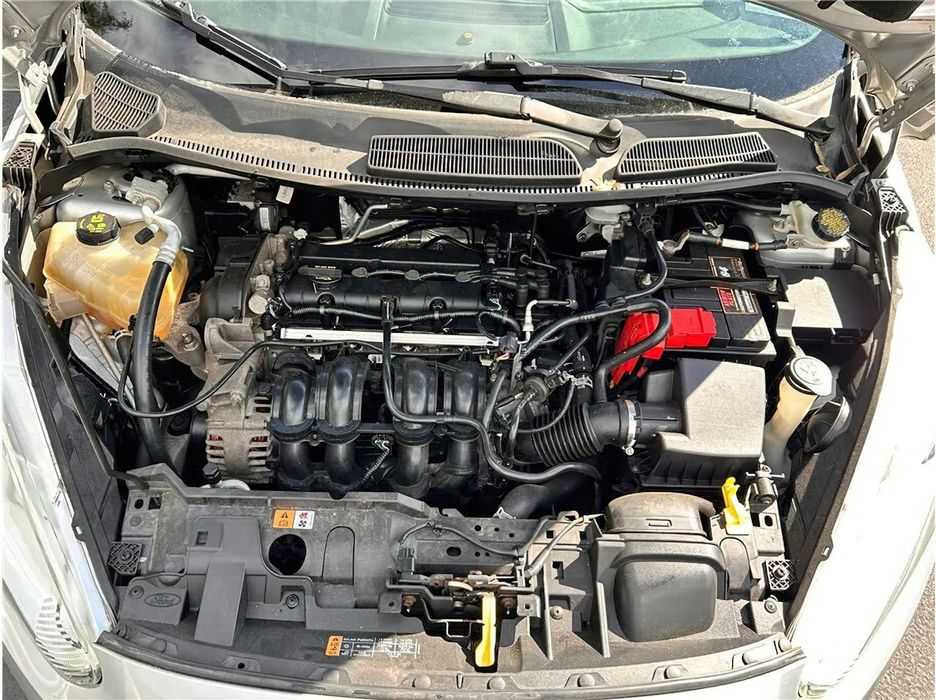 Ford Fiesta Titanium      2015