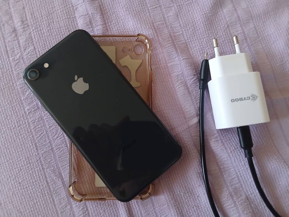 Iphone 8 на 64gb