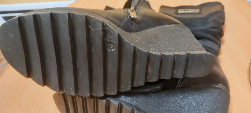 Женские зимние сапоги