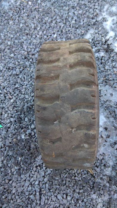 Шини мінінавантажувач  18х7-8 18-7-8 18/7/8 18/8