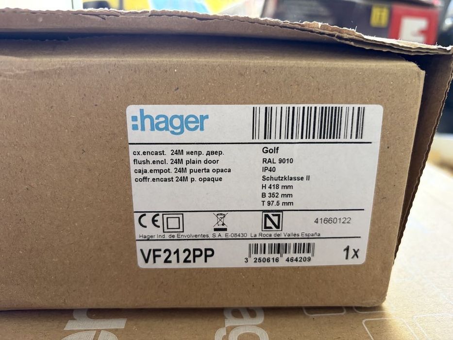 Quadro Eléctrico Hager golf encastrada porta opaca 2 filas 24M VF212PP