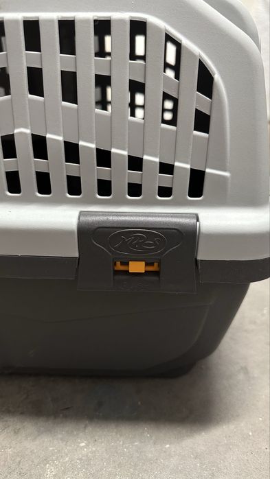 Transportadora IATA para cães e gatos – 48 × 31,5 × 31 cm