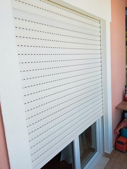 Serviços casa, estores, estendal roupa , ect