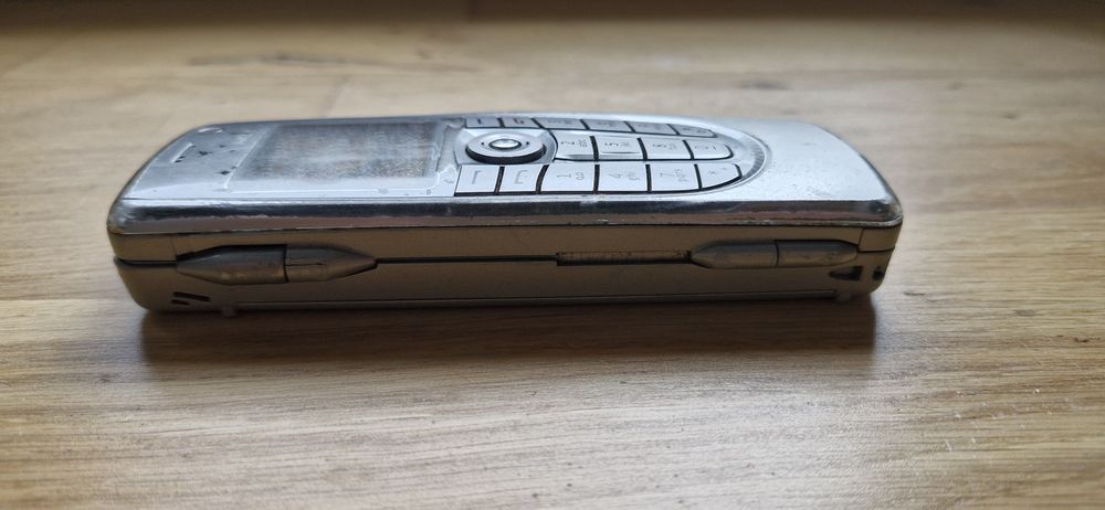 Telefon Nokia 9300