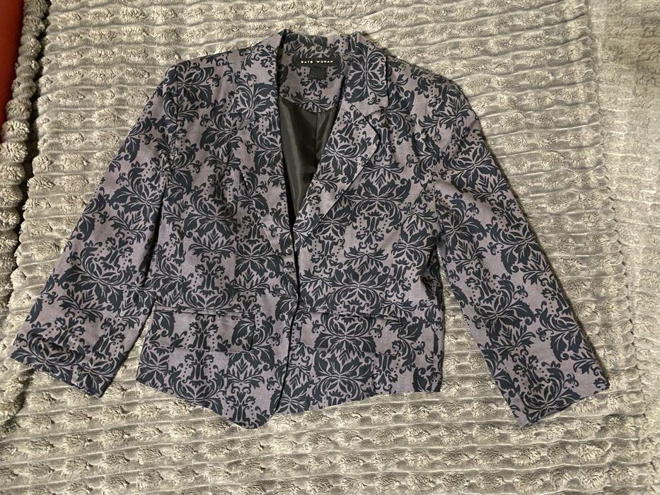 Укорочений сірий жакет