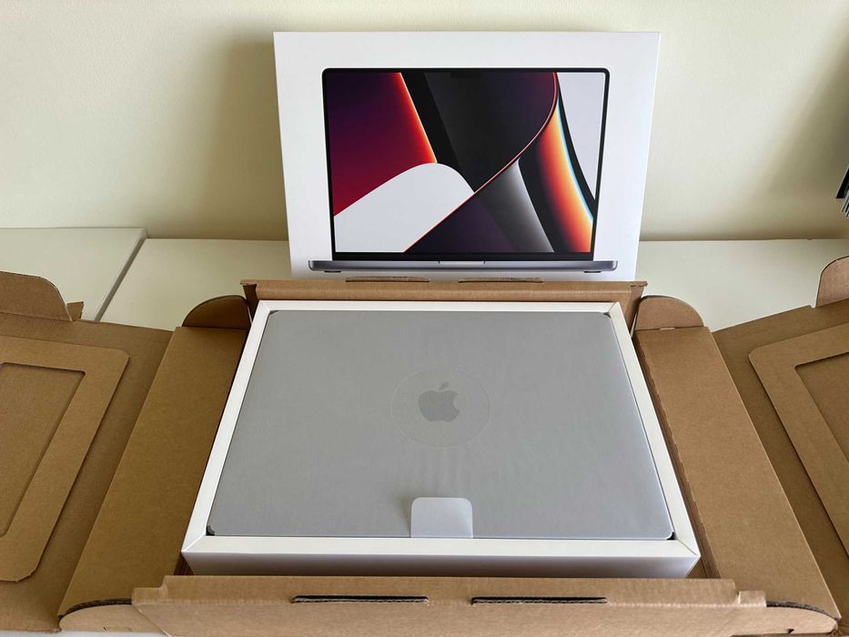 Macbook Pro 16" - M1 Max (GPU 32C)
