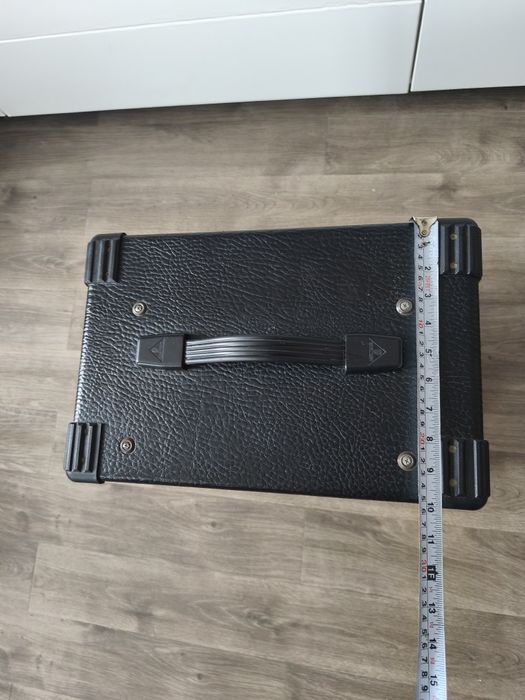Behringer Ultrabass BX300 piec basowy 30W bardzo dobry stan
