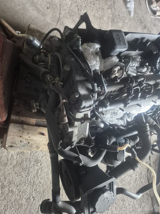 Silnik blok wał tłok pompa korbowod 2.5d M57 Bmw 5 E39